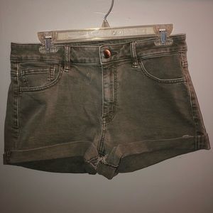 American eagle High Rise olive shorts